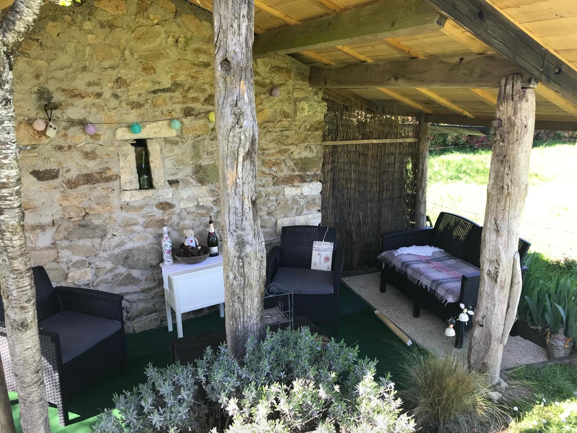 Le Petit Grange Bed and Breakfast Le Lindois Εξωτερικό φωτογραφία